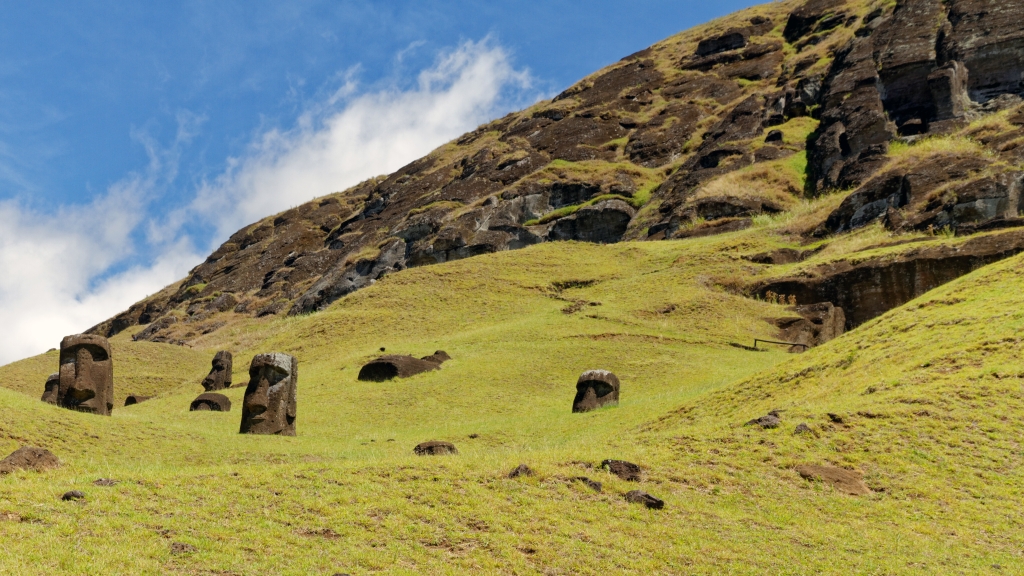 20 - Ile De Pâques (41) - Rano Raraku.jpg